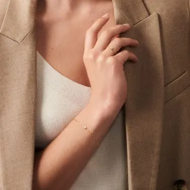 Bracelet Dinh Van Le Cube Diamant en or jaune et diamant sur chaîne