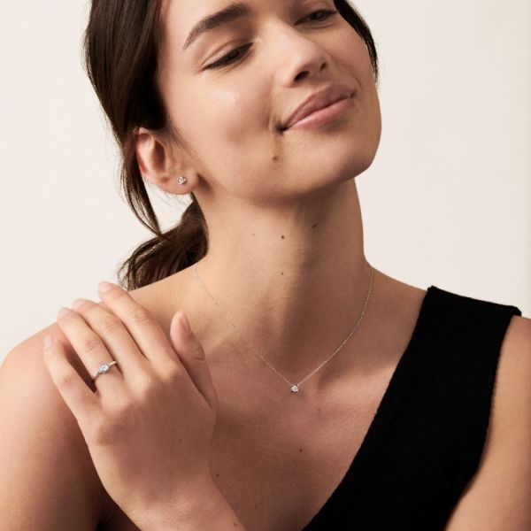 Collier Dinh Van Le Cube Diamant moyen modèle en or blanc et diamant