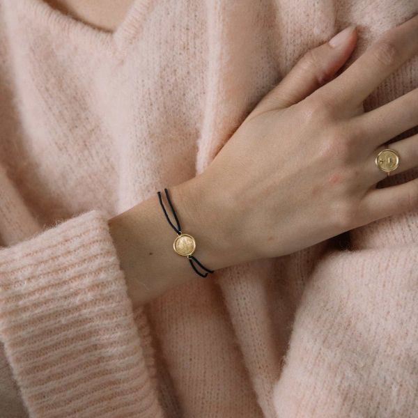 Bracelet cordon A.Augis La Médaille d’Amour L’Originale en or jaune