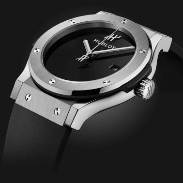 Montre Hublot Classic Fusion Original Titanium automatique cadran noir bracelet caoutchouc noir 42 mm 542.NX.1270.RX.MDM