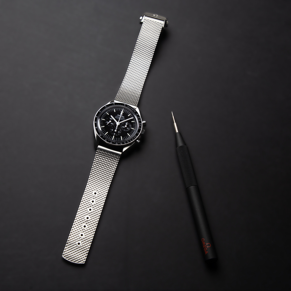 Omega speedmaster milanese deals