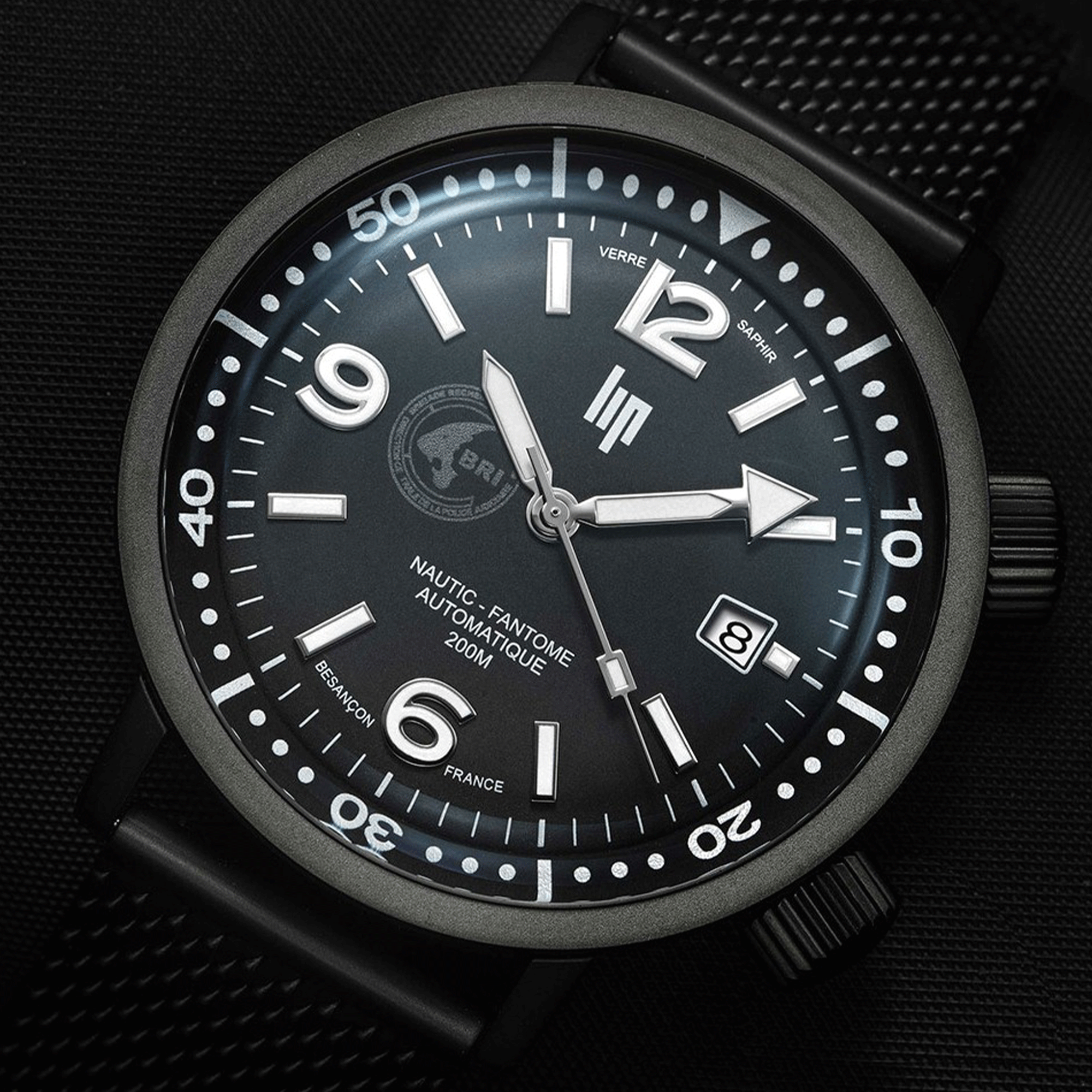 Montre Lip Grande Nautic Ski Fantôme BRI automatique cadran noir bracelet acier milanais 41 mm