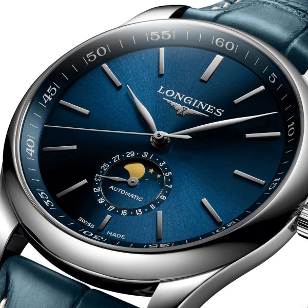Montre Longines Master Collection automatique cadran bleu phases de lune bracelet cuir bleu 42 mm L2.919.4.92.0
