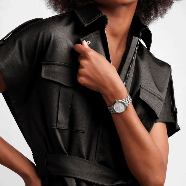 Montre Longines Master Collection automatique cadran nacre index diamants bracelet acier 29 mm L2.257.4.87.6