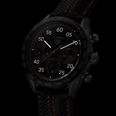 Montre TAG Heuer Carrera Chronographe x Porsche Orange Racing automatique cadran noir bracelet caoutchouc noir 44 mm CBN2A1M.FC6