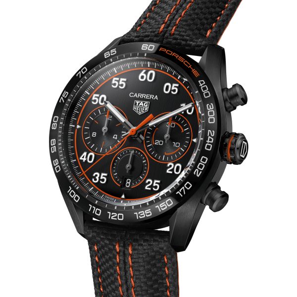 Montre TAG Heuer Carrera Chronographe x Porsche Orange Racing automatique cadran noir bracelet caoutchouc noir 44 mm CBN2A1M.FC6
