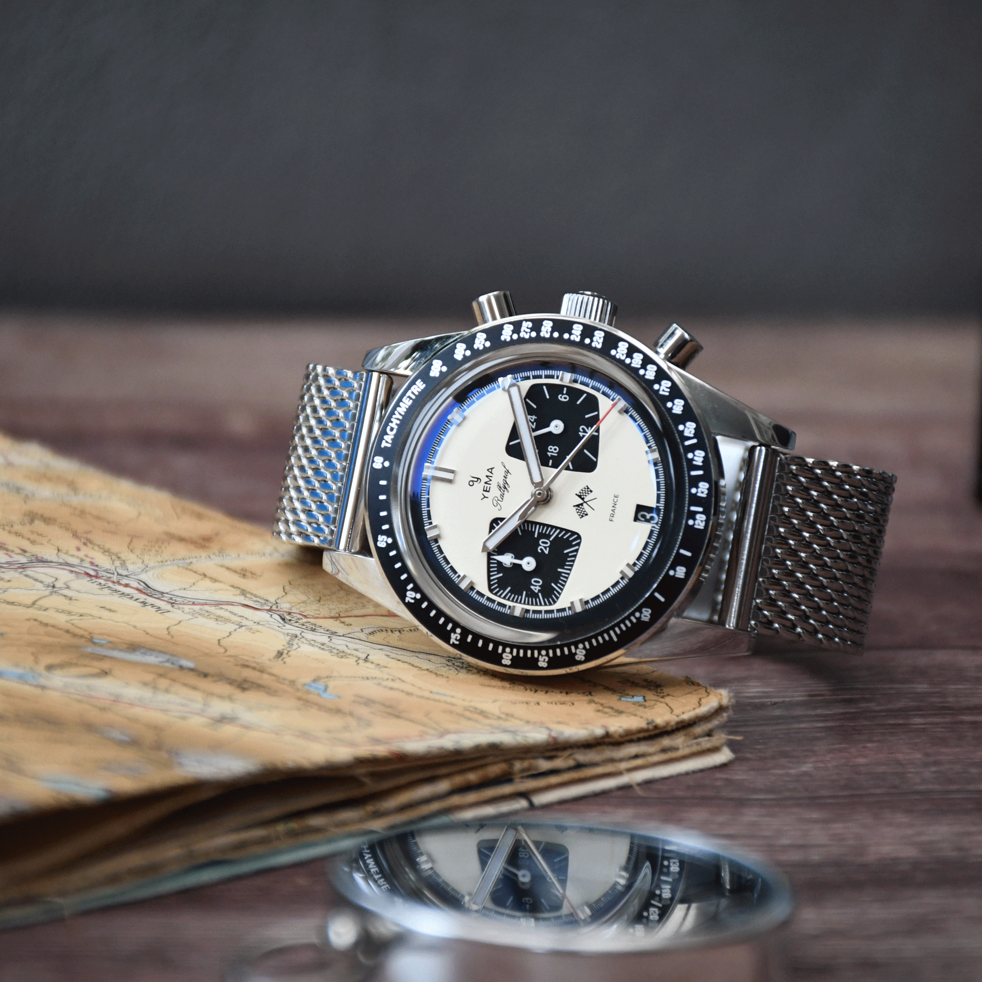 Montre Yema Rallygraf Meca-Quartz cadran crème bracelet acier maille milanaise 39 mm YMHF1580-BM