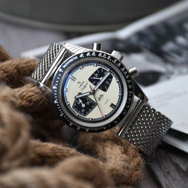 Yema Rallygraf Meca-Quartz watch cream dial stainless steel bracelet Milanese mesh 39 mm YMHF1580-BM