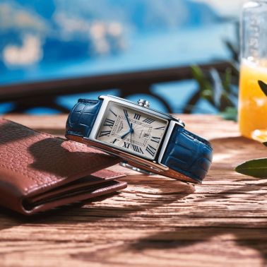 Montre Longines DolceVita automatique cadran argenté chiffres romains bracelet cuir bleu L5.767.4.71.9