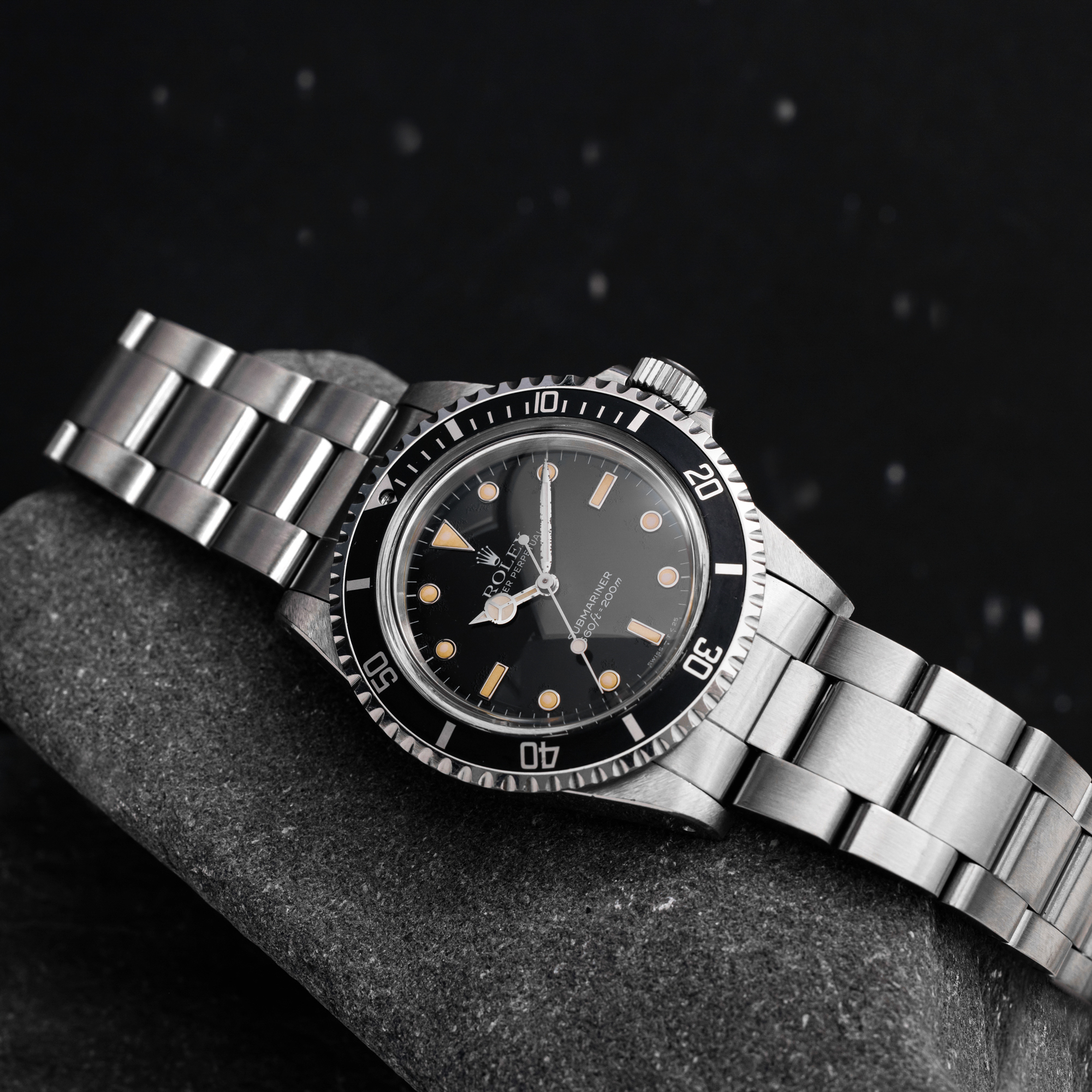 Montre Rolex Submariner 5513 "Glossy Dial" automatique 40 mm circa 1986 avec Watch Certificate
