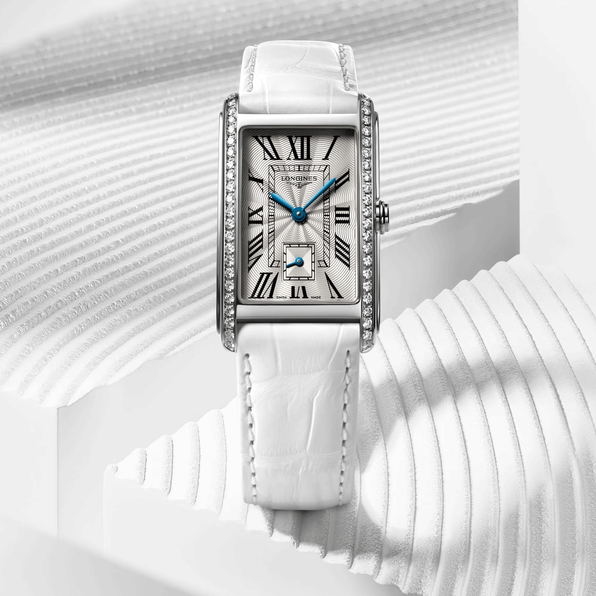 Longines DolceVita quartz watch silver dial white crocodile leather strap 23,30 x 37 mm