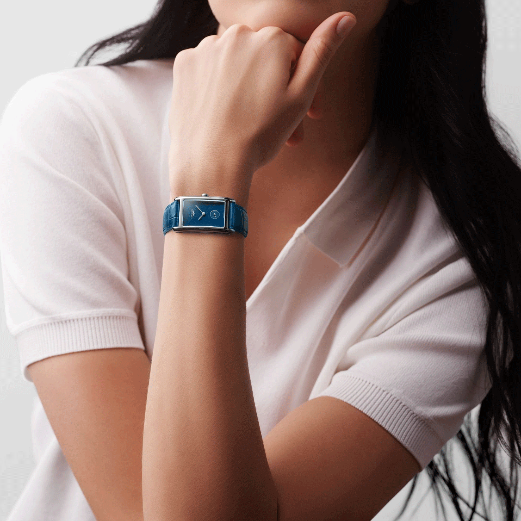 Montre Longines DolceVita quartz cadran bleu bracelet cuir bleu 23,30 x 37 mm L5.512.4.90.2