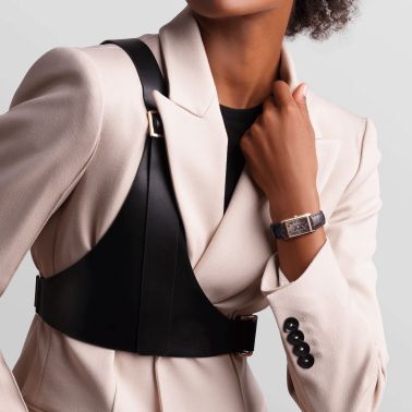 Longines DolceVita watch Rose gold quartz black dial black leather strap 20,80 x 32 mm