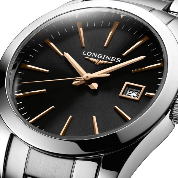 Montre Longines Conquest Classic quartz cadran noir bracelet acier 29,5 mm L2.286.4.52.6