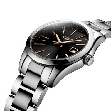 Montre Longines Conquest Classic quartz cadran noir bracelet acier 29,5 mm L2.286.4.52.6