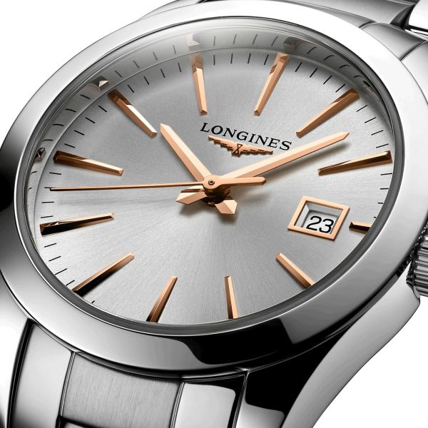Montre Longines Conquest Classic quartz cadran argenté bracelet acier 29,5 mm L2.286.4.72.6