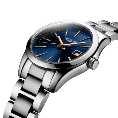 Montre Longines Conquest Classic quartz cadran bleu bracelet acier 29,5 mm L2.286.4.92.6