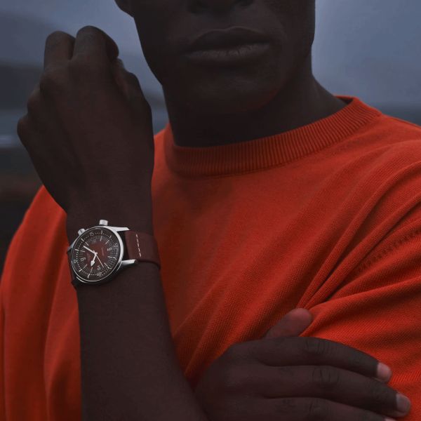 Montre Longines Legend Diver automatique cadran brun bracelet cuir brun 42 mm L3.774.4.60.2