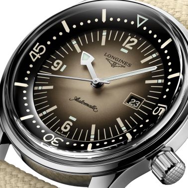 Montre Longines Legend Diver automatique cadran beige bracelet synthétique beige 36 mm L3.374.4.30.2