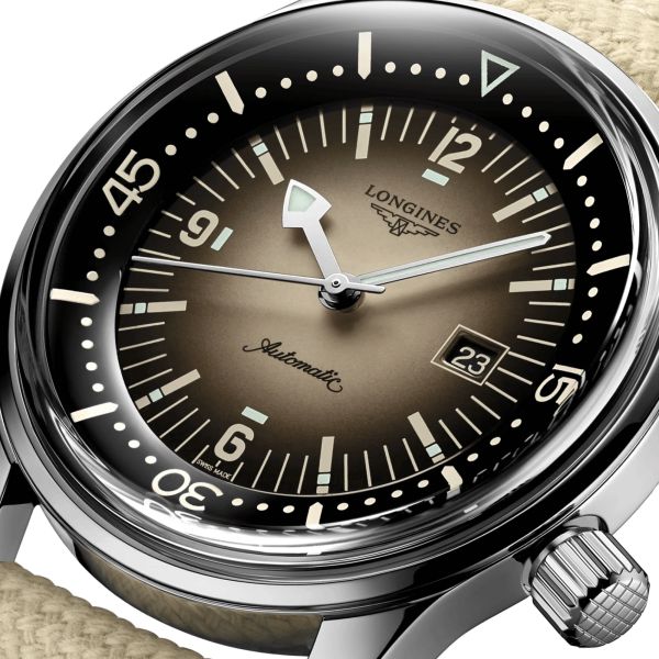 Montre Longines Legend Diver automatique cadran beige bracelet synthétique beige 36 mm L3.374.4.30.2