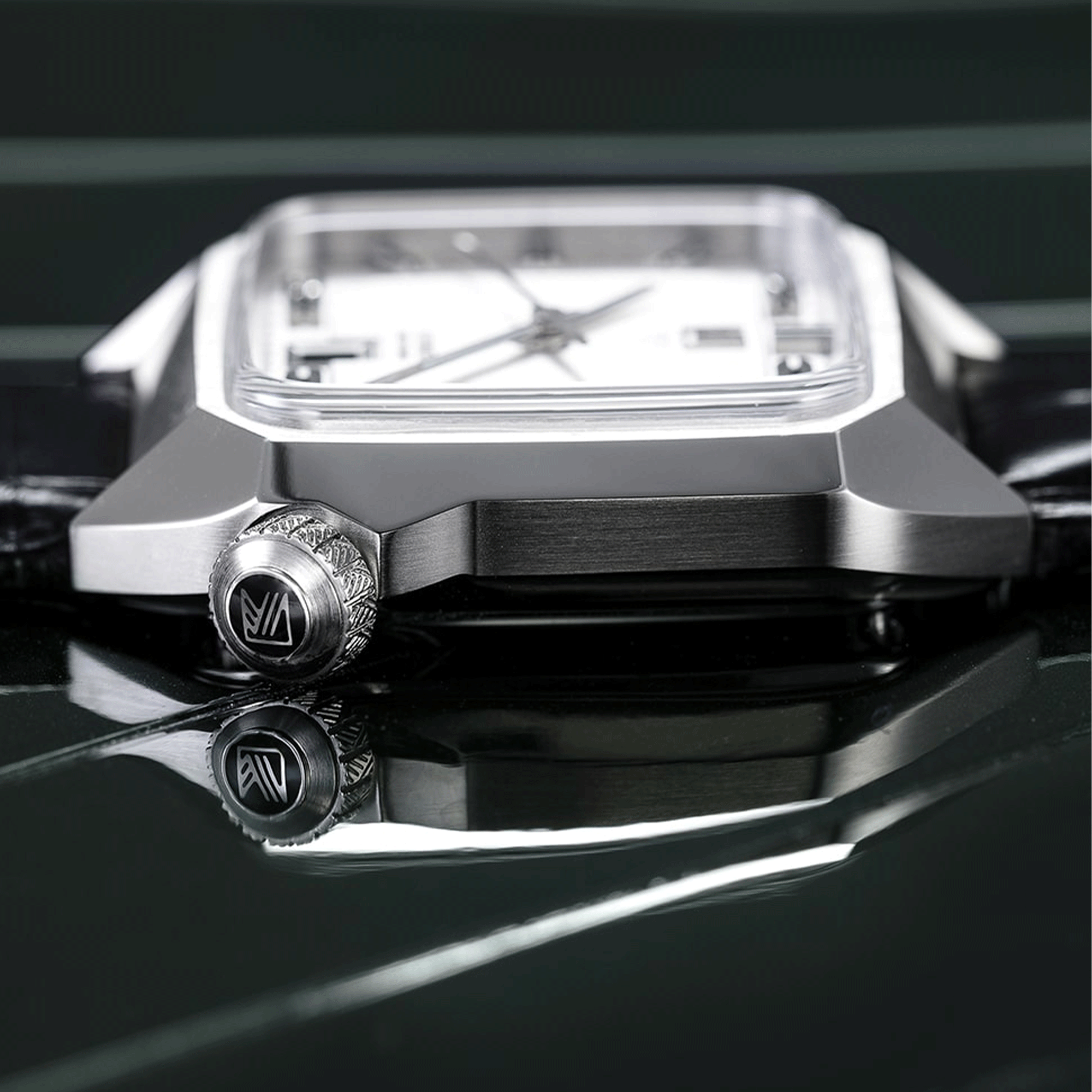 March LA.B AM2 Automatic Steel silver dial black alligator strap 39 mm