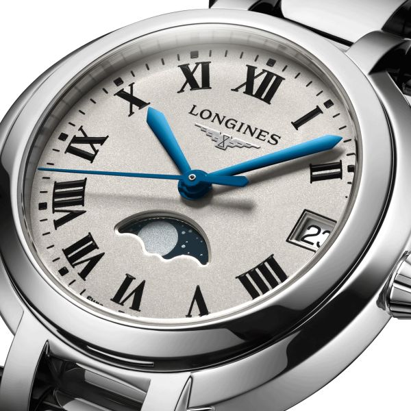 Montre Longines Primaluna quartz cadran blanc chiffres romains bracelet acier 30,5 mm