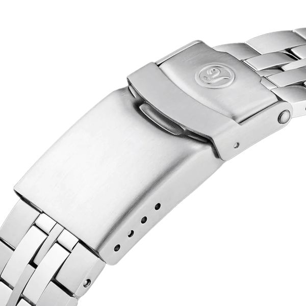 Montre Yema Superman 500 GMT automatique lunette verte et blanche cadran noir bracelet acier 39 mm YGMT23A39-AMS