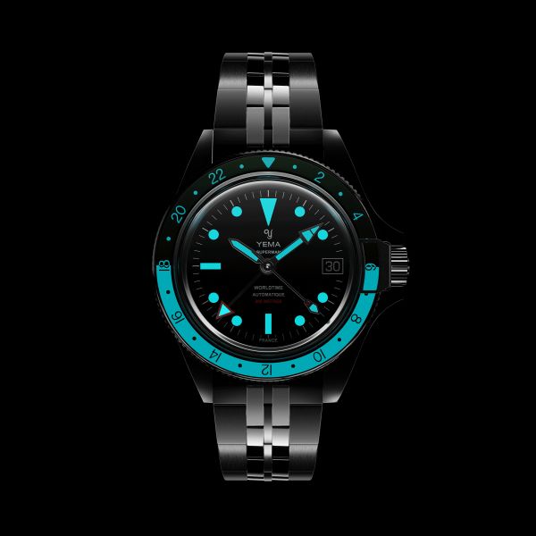 Montre Yema Superman 500 GMT automatique lunette verte et blanche cadran noir bracelet acier 39 mm YGMT23A39-AMS