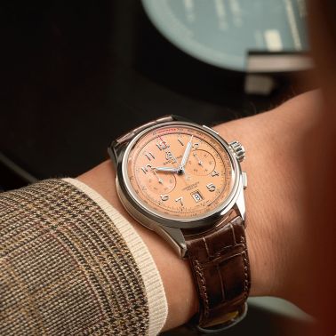 Montre Breitling Premier B01 Chronograph automatique cadran orange bracelet cuir brun 42 mm AB0145331K1P1