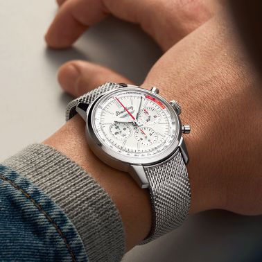 Montre Breitling Top Time B01 Ford Thunderbird automatique cadran blanc bracelet acier maille milanaise 41 mm AB01766A1A1A1