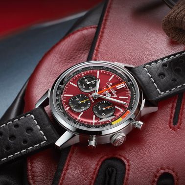 Montre Breitling Top Time B01 Chevrolet Corvette automatique cadran rouge bracelet cuir noir 41 mm AB01761A1K1X1