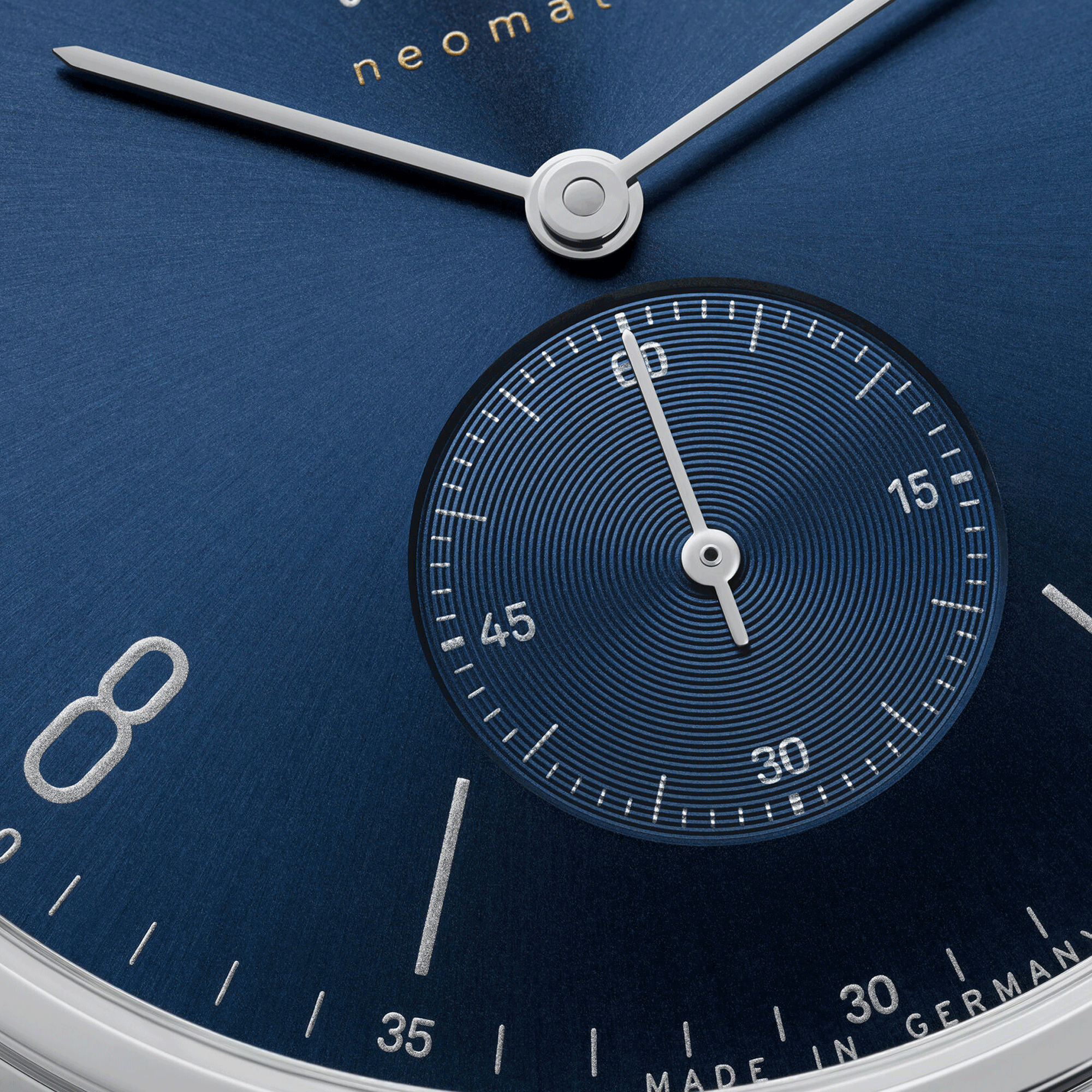 Montre Nomos Tangente Neomatik Or Bleu automatique fond acier cadran galvanisé bleu bracelet cuir noir 38,5 mm 146