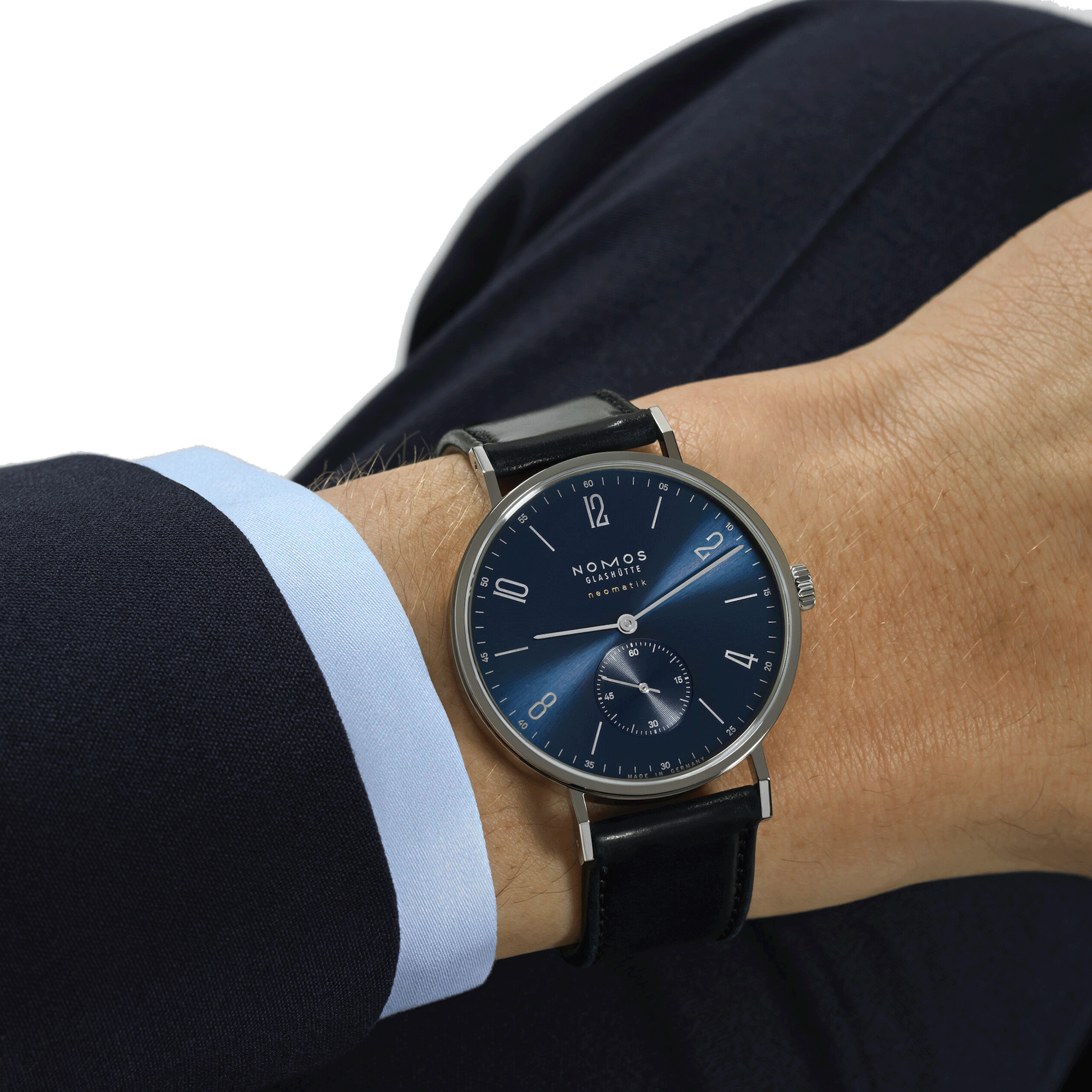 Montre Nomos Tangente Neomatik Or Bleu automatique fond acier cadran galvanisé bleu bracelet cuir noir 38,5 mm 146