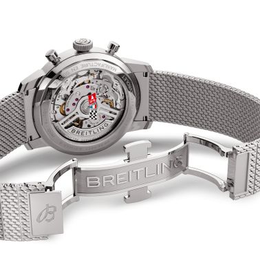 Montre Breitling Top Time B01 Chevrolet Corvette automatique cadran rouge bracelet acier maille milanaise 41 mm AB01761A1K1A1