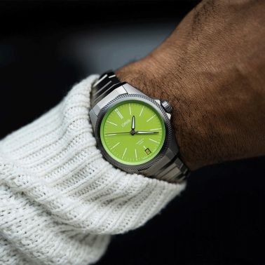Montre Oris ProPilot X Kermit Edition Calibre 400 Titane automatique cadran vert bracelet titane 39 mm