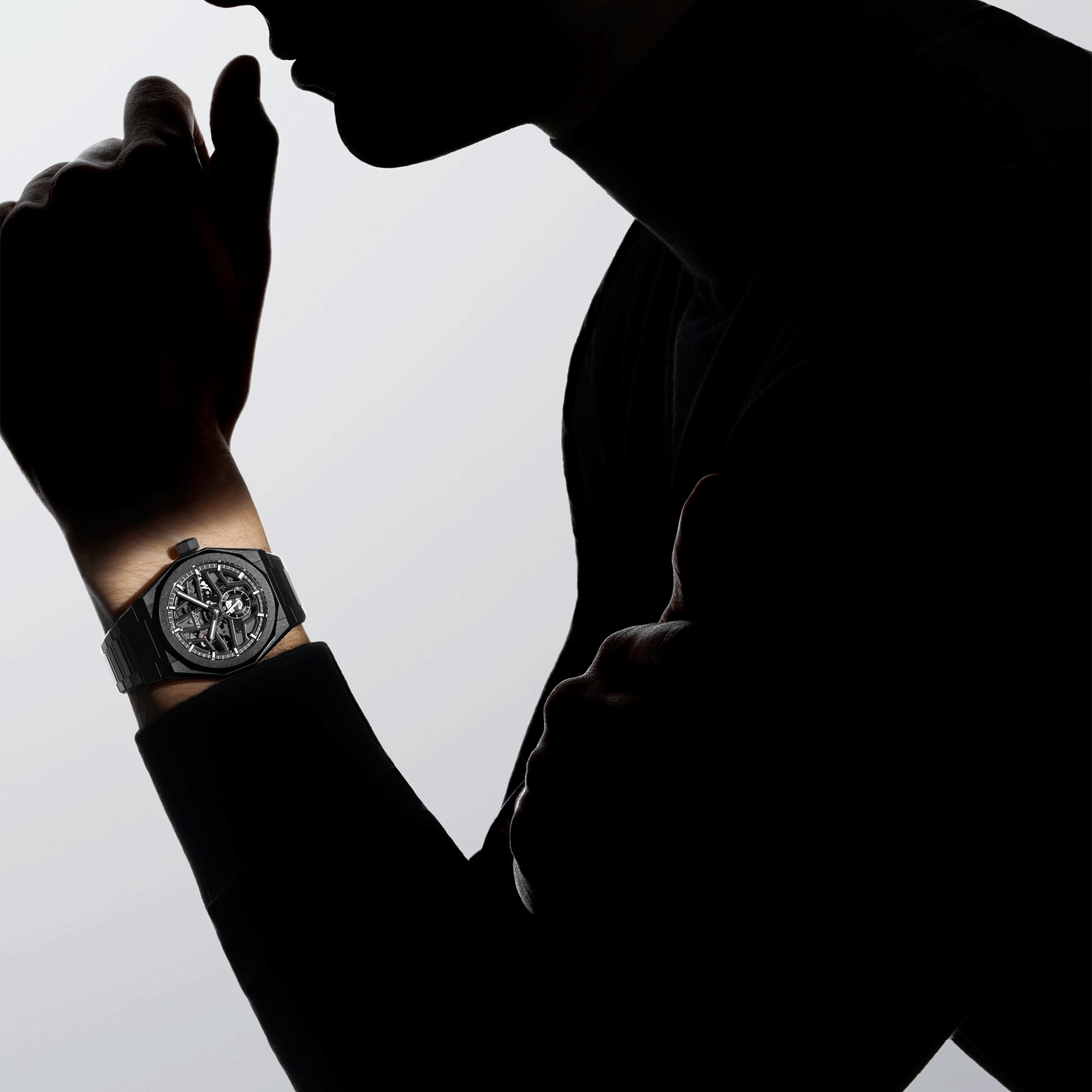 Montre Zenith Defy Skyline Skeleton Céramique automatique cadran noir bracelet céramique 41 mm