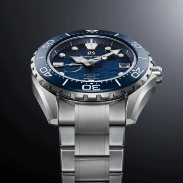 Grand Seiko Evolution 9 Diver Titanium Spring Drive "Ushio" blue dial titanium bracelet 43,8 mm