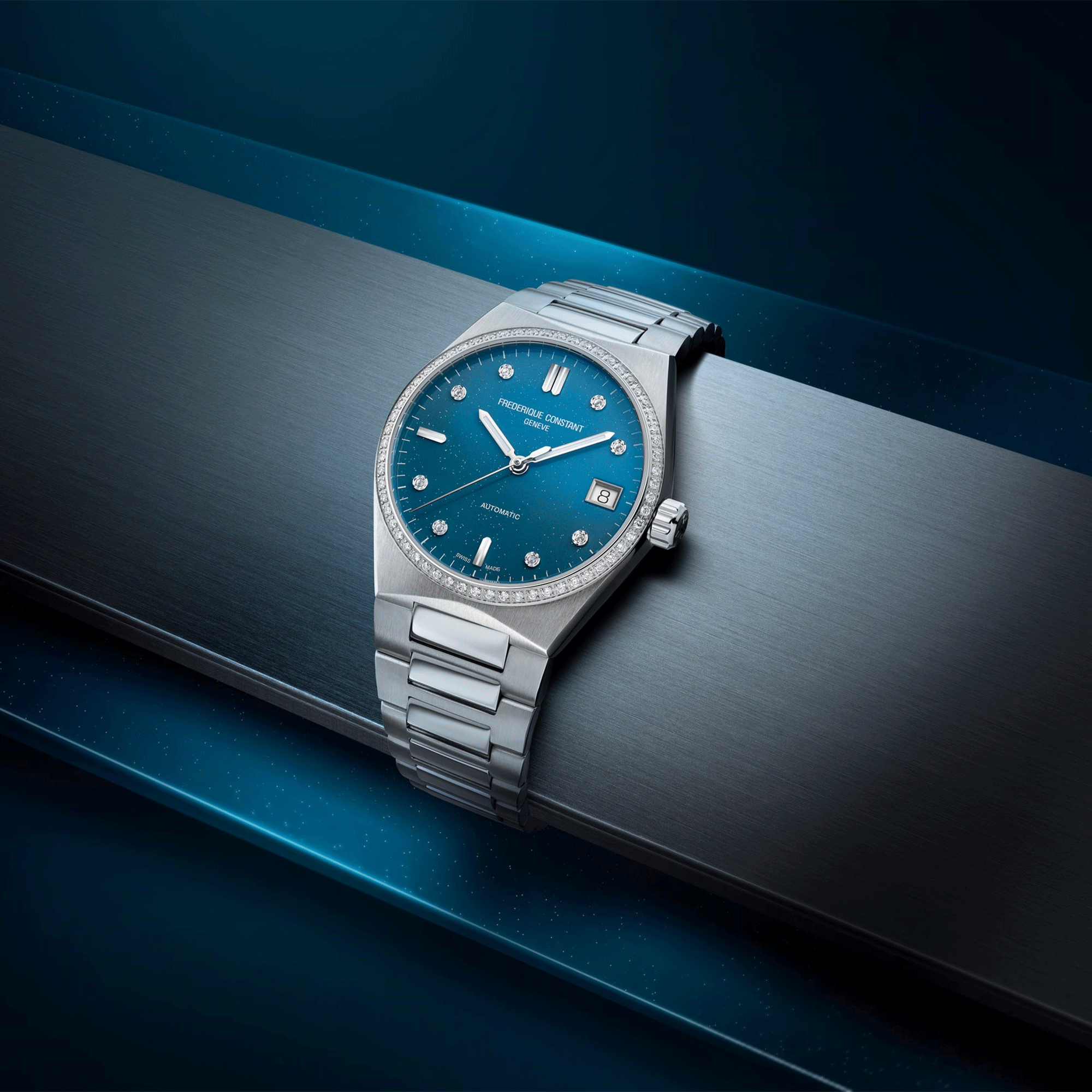 Montre Frédérique Constant Highlife Ladies Sparkling automatique lunette sertie cadran bleu bracelet acier 34 mm