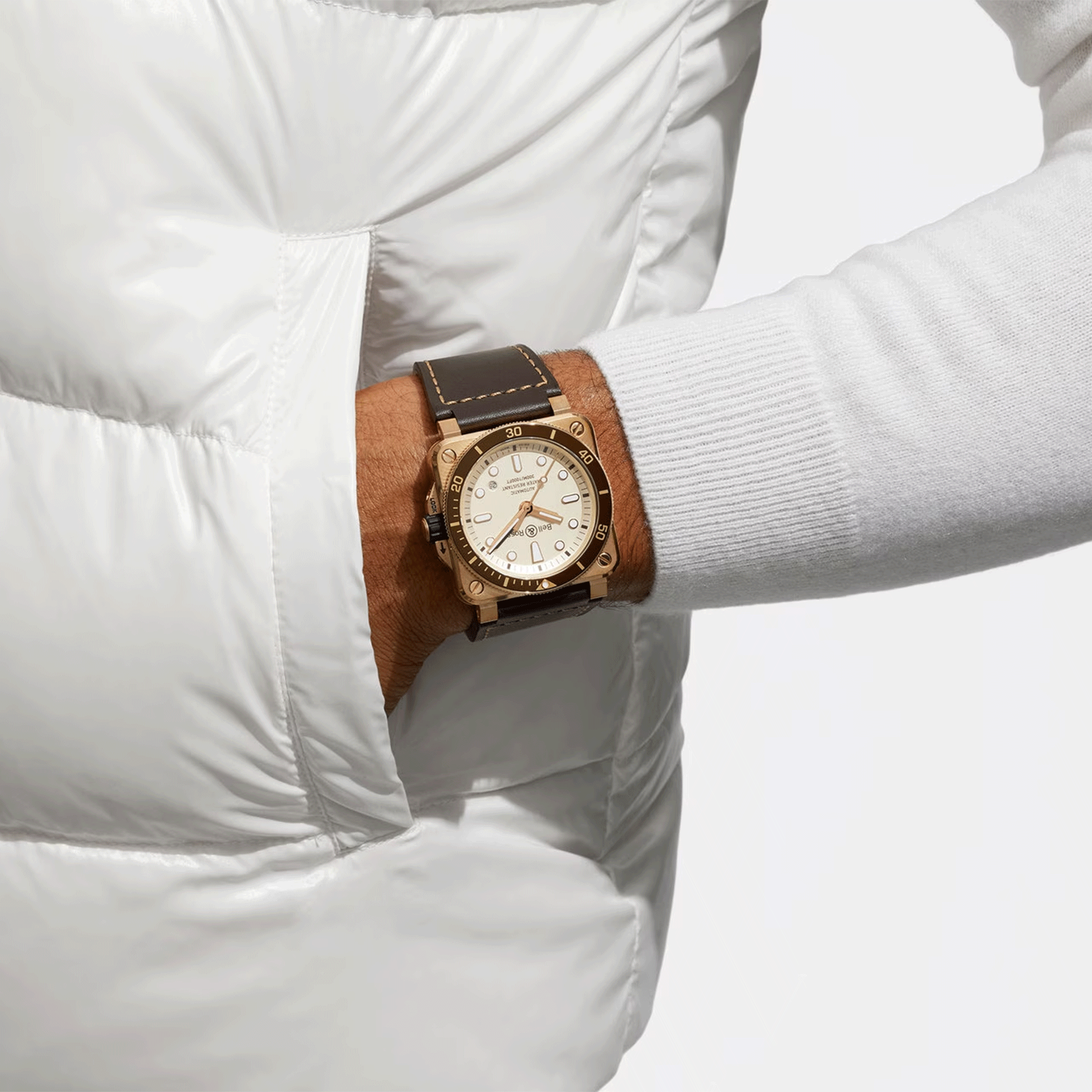 Montre Bell & Ross BR 03-92 Diver White Bronze automatique cadran blanc bracelet cuir 42 mm