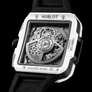 Montre Hublot Square Bang Unico White Ceramic automatique cadran squelette bracelet caoutchouc blanc 42 mm 821.HX.0170.RX