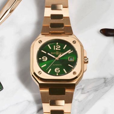 Montre Bell & Ross BR 05 Green Gold automatique cadran vert bracelet or rose 40 mm