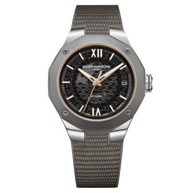 Montre Baume et Mercier Riviera automatique lunette titane cadran noir bracelet caoutchouc gris 39 mm 10720