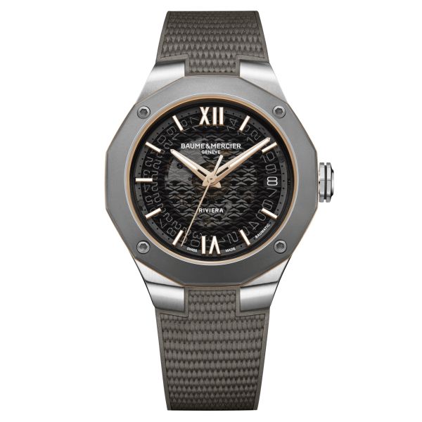 Montre Baume et Mercier Riviera automatique lunette titane cadran noir bracelet caoutchouc gris 39 mm 10720