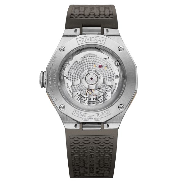 Montre Baume et Mercier Riviera automatique lunette titane cadran noir bracelet caoutchouc gris 39 mm 10720