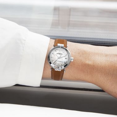 Montre Michel Herbelin Newport automatique cadran nacre bracelet cuir brun 35 mm