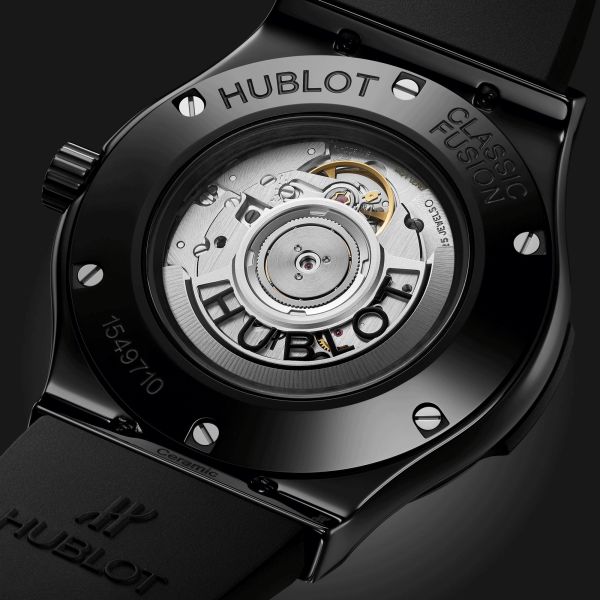 Montre Hublot Classic Fusion Black Magic automatique cadran noir bracelet caoutchouc 45 mm 511.CM.1171.RX
