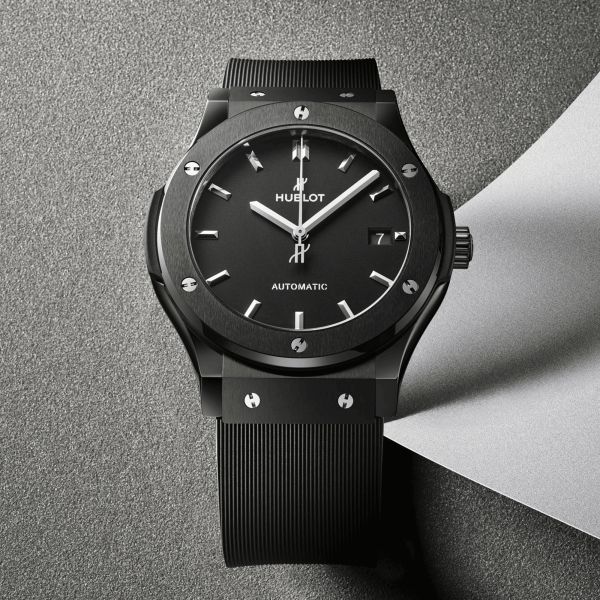 Watch Hublot Classic Fusion Black Magic | Classic Fusion 542.CM.1770.RX  Black Ceramic - Carbon Fiber - Rubber Strap