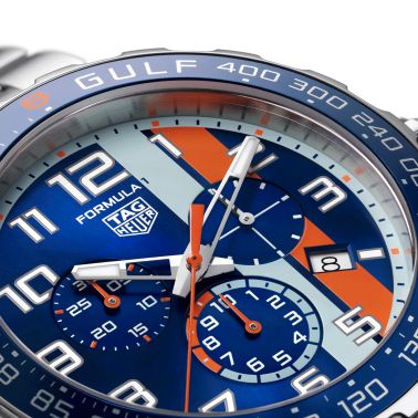 Montre TAG Heuer Formula 1 x Gulf Chronographe quartz cadran bleu bracelet acier 43 mm CAZ101AT.BA0842