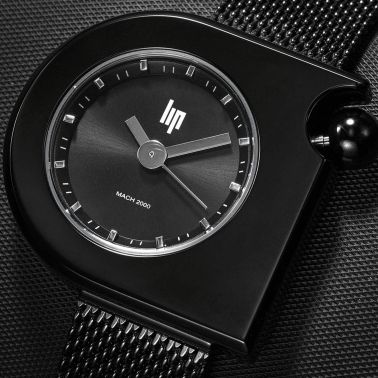 Montre Lip Mach 2000 Mini Moon quartz cadran noir bracelet maille milanaise