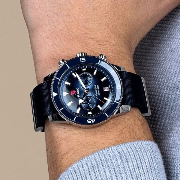 Montre Rado Captain Cook Chronographe automatique cadran bleu bracelet acier 43 mm R32145208